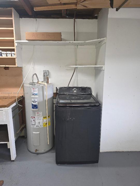 IN GARAGE WASHER