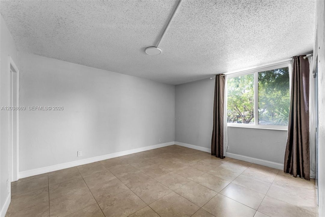 В аренду: $2,600 (3 спален, 2 ванн, 1205 Квадратных фут)