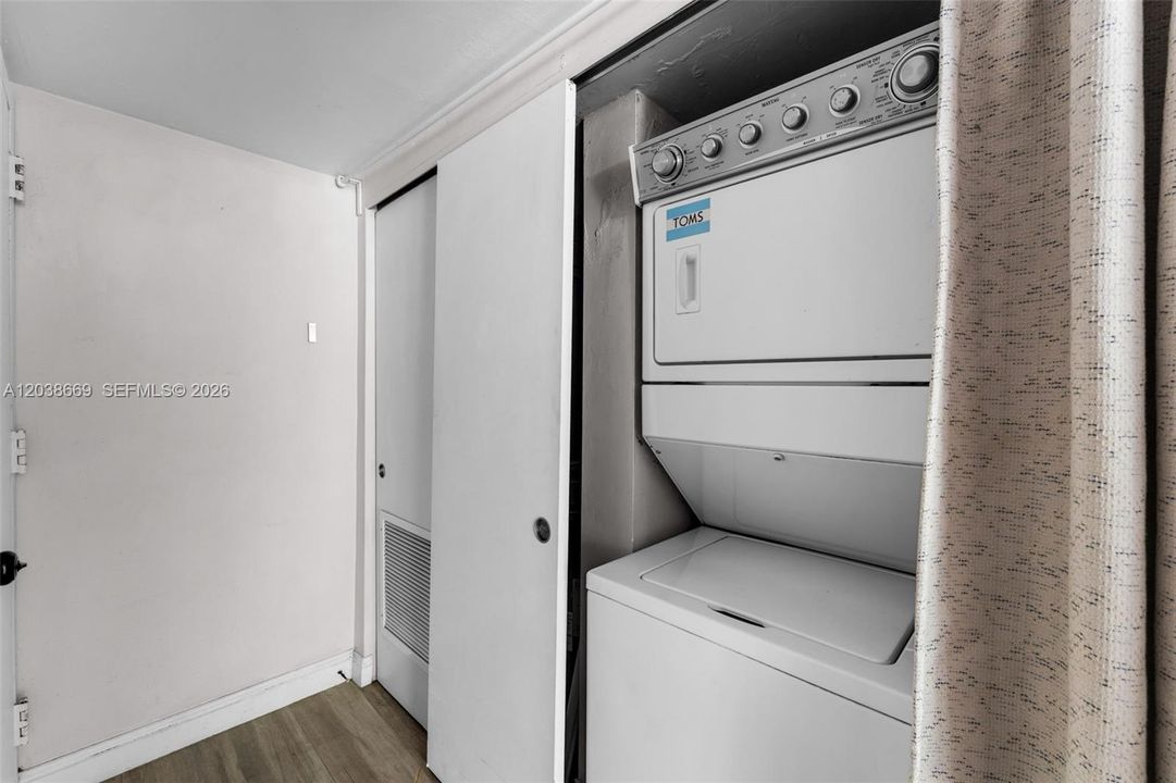 В аренду: $2,600 (3 спален, 2 ванн, 1205 Квадратных фут)
