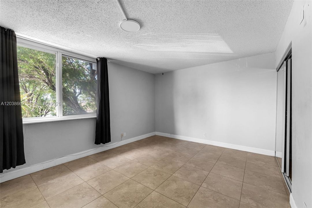 В аренду: $2,600 (3 спален, 2 ванн, 1205 Квадратных фут)
