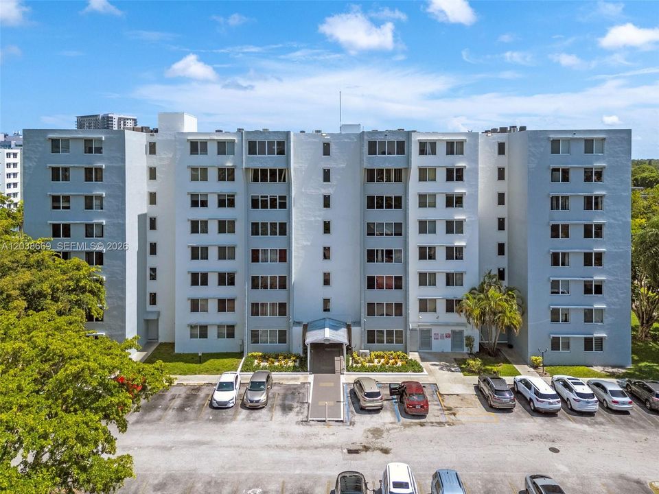 В аренду: $2,600 (3 спален, 2 ванн, 1205 Квадратных фут)