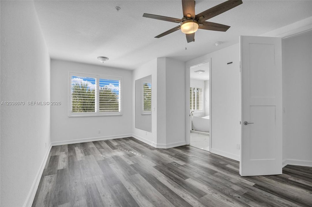 : $795,000 (4 camas, 3 baños, 2558 Pies cuadrados)