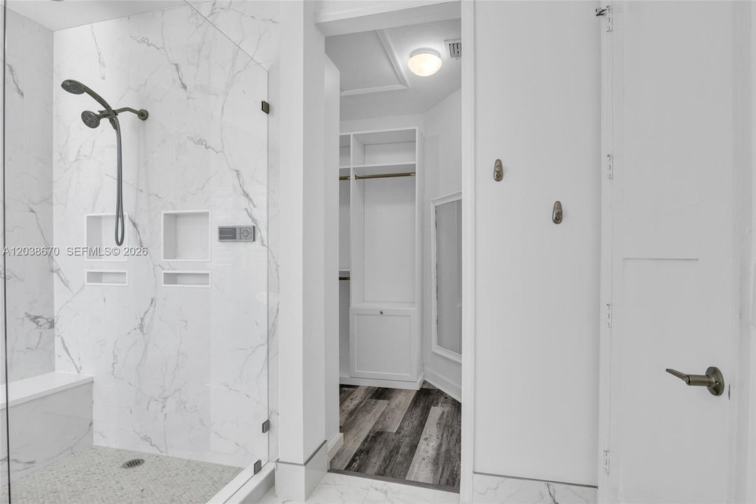 : $795,000 (4 camas, 3 baños, 2558 Pies cuadrados)