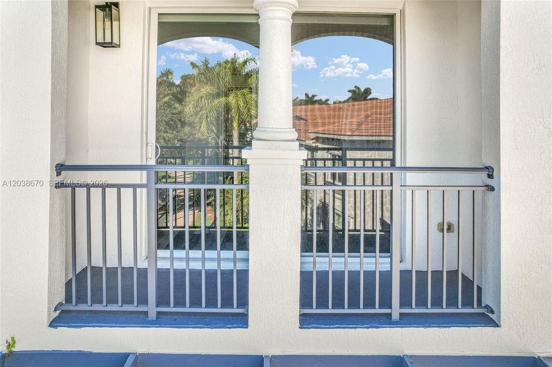 : $795,000 (4 camas, 3 baños, 2558 Pies cuadrados)