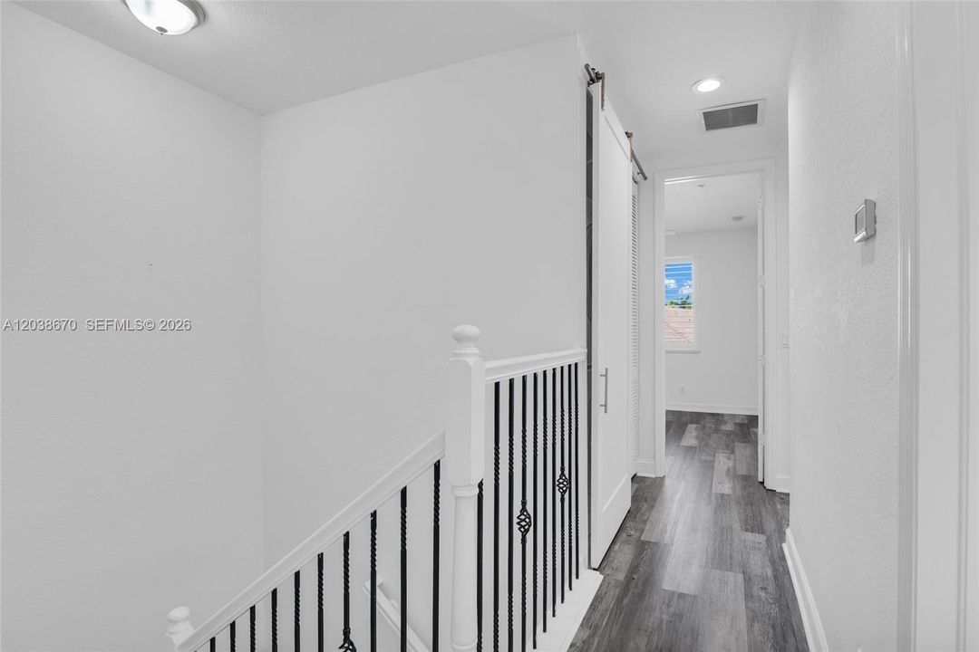 : $795,000 (4 camas, 3 baños, 2558 Pies cuadrados)