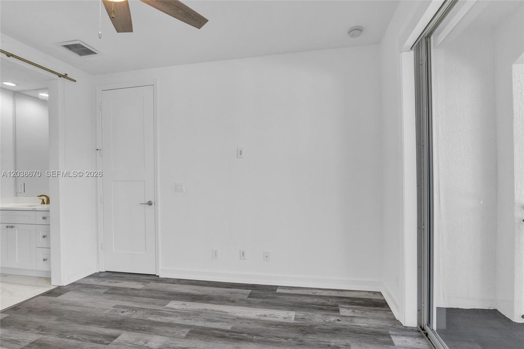 : $795,000 (4 camas, 3 baños, 2558 Pies cuadrados)