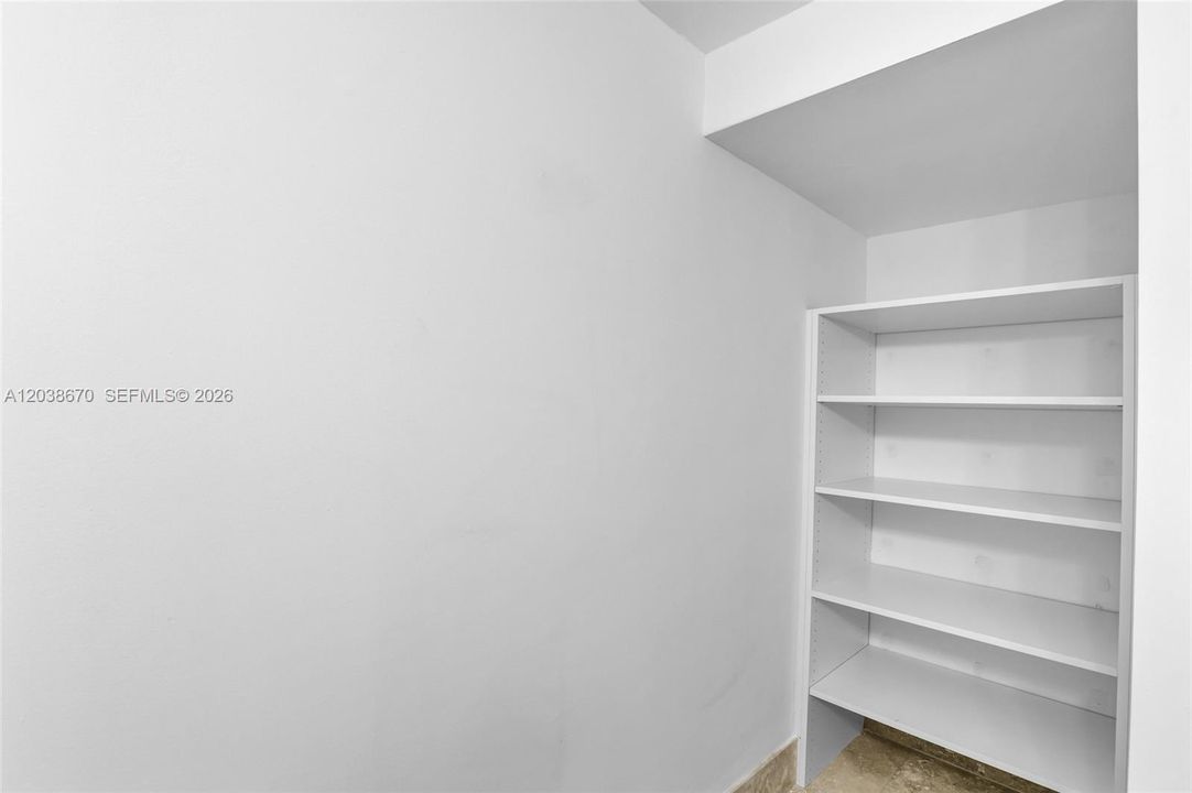 : $795,000 (4 camas, 3 baños, 2558 Pies cuadrados)