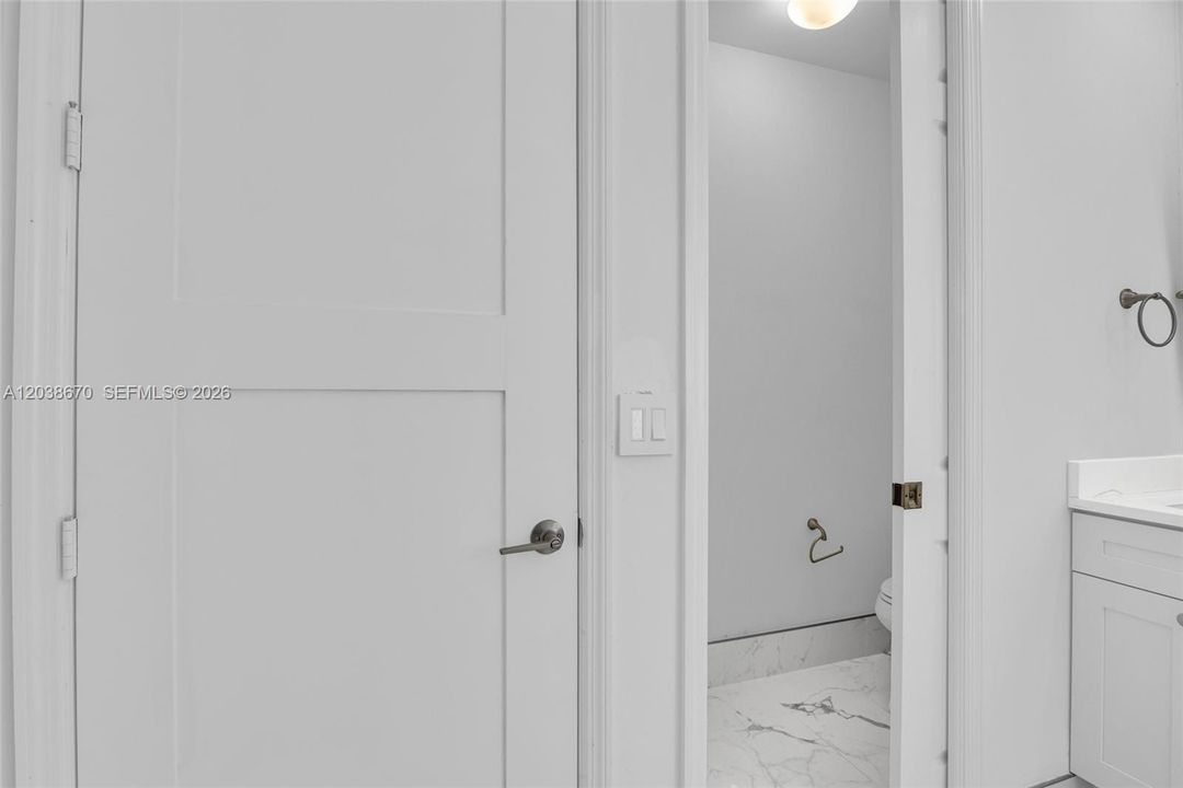 : $795,000 (4 camas, 3 baños, 2558 Pies cuadrados)