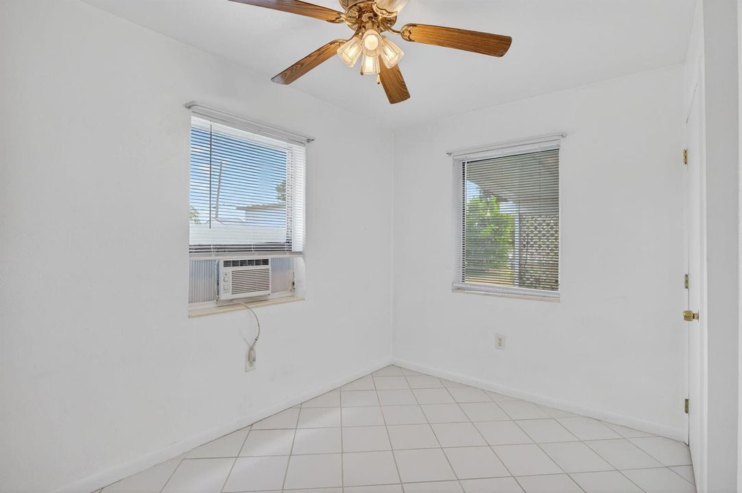 56-web-or-mls-P1293479
