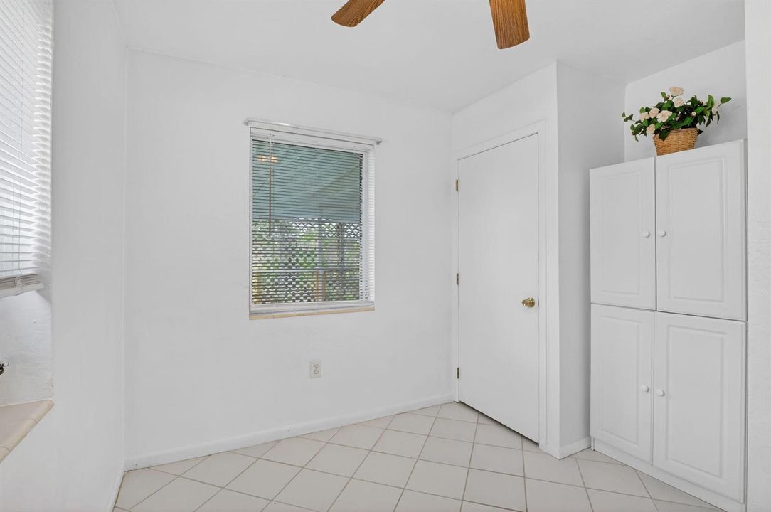 57-web-or-mls-P1293483