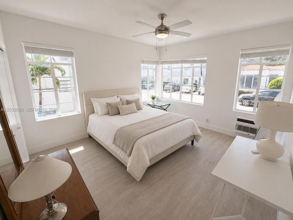 For Rent: $3,600 (2 beds, 2 baths, 1078 Square Feet)