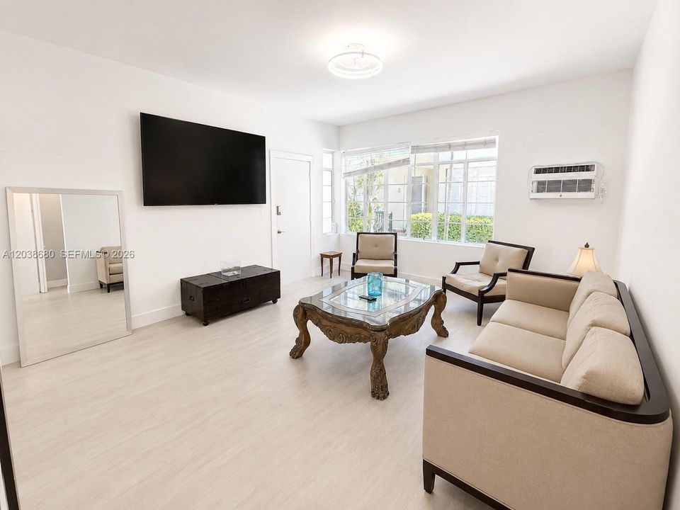 For Rent: $3,600 (2 beds, 2 baths, 1078 Square Feet)
