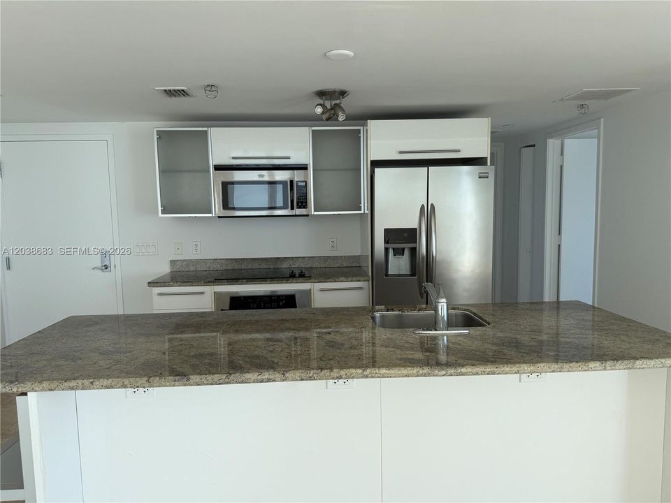 В аренду: $4,950 (3 спален, 3 ванн, 1486 Квадратных фут)