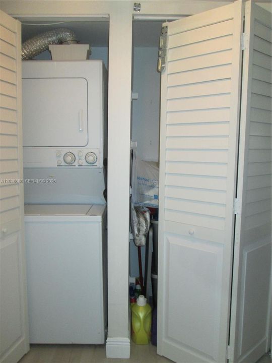 В аренду: $3,200 (2 спален, 2 ванн, 1507 Квадратных фут)