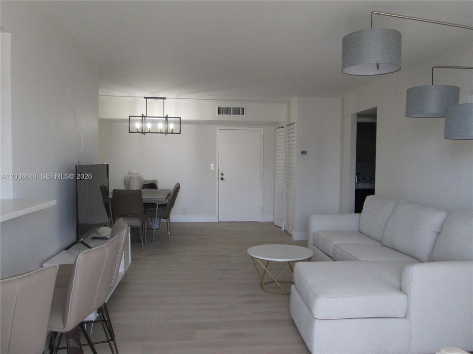 В аренду: $3,200 (2 спален, 2 ванн, 1507 Квадратных фут)