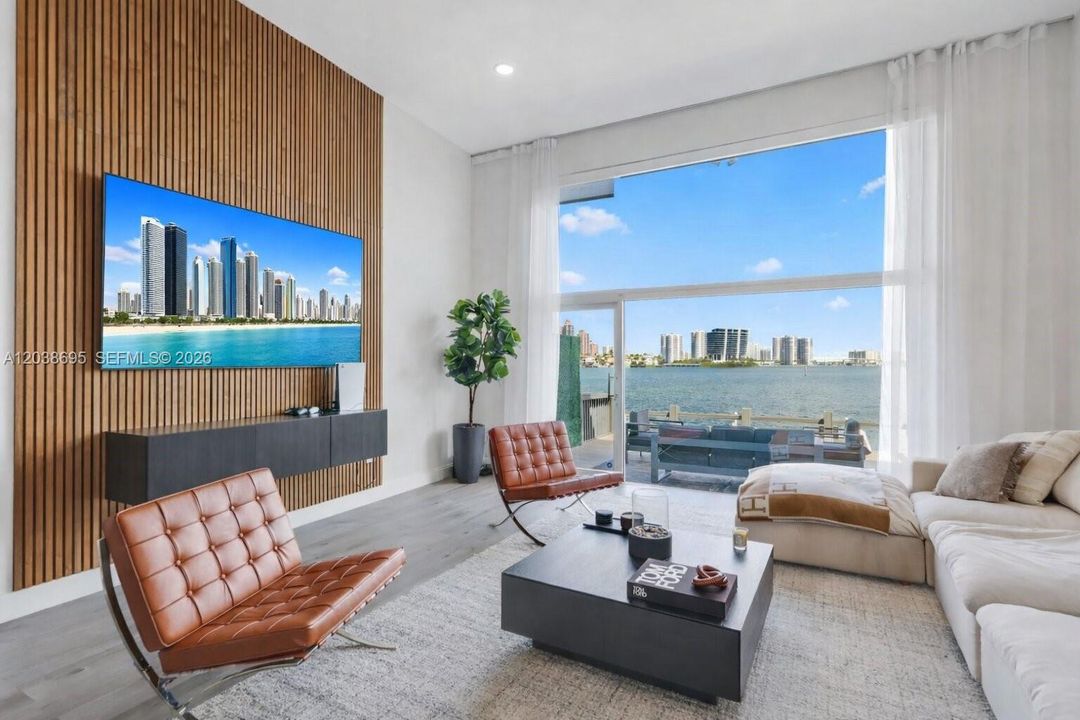 En Venta: $1,397,000 (3 camas, 2 baños, 1898 Pies cuadrados)