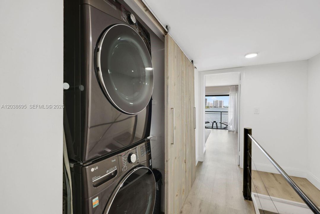 En Venta: $1,397,000 (3 camas, 2 baños, 1898 Pies cuadrados)