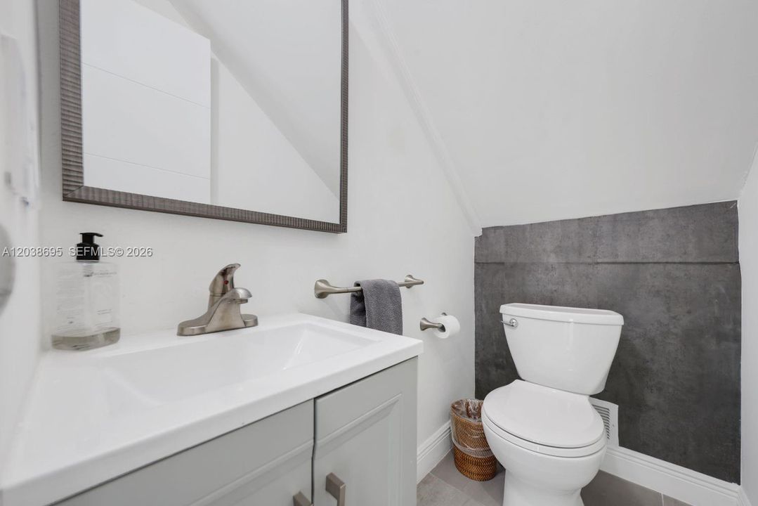 En Venta: $1,397,000 (3 camas, 2 baños, 1898 Pies cuadrados)