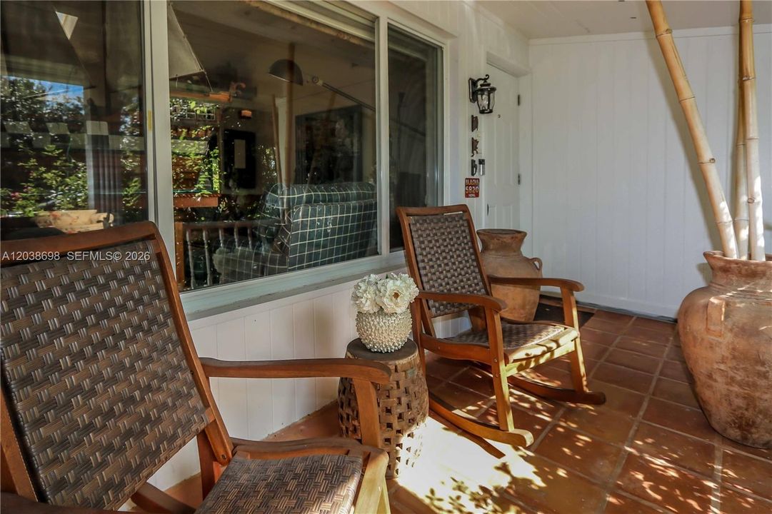 For Sale: $1,149,000 (3 beds, 2 baths, 1908 Square Feet)
