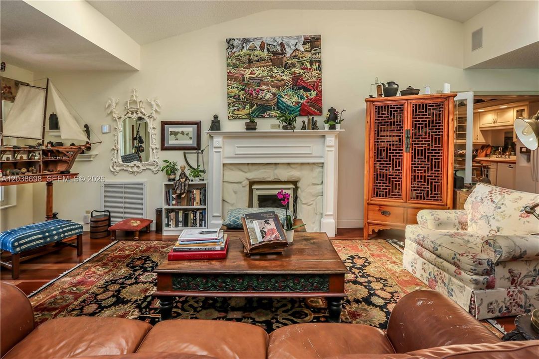 For Sale: $1,149,000 (3 beds, 2 baths, 1908 Square Feet)