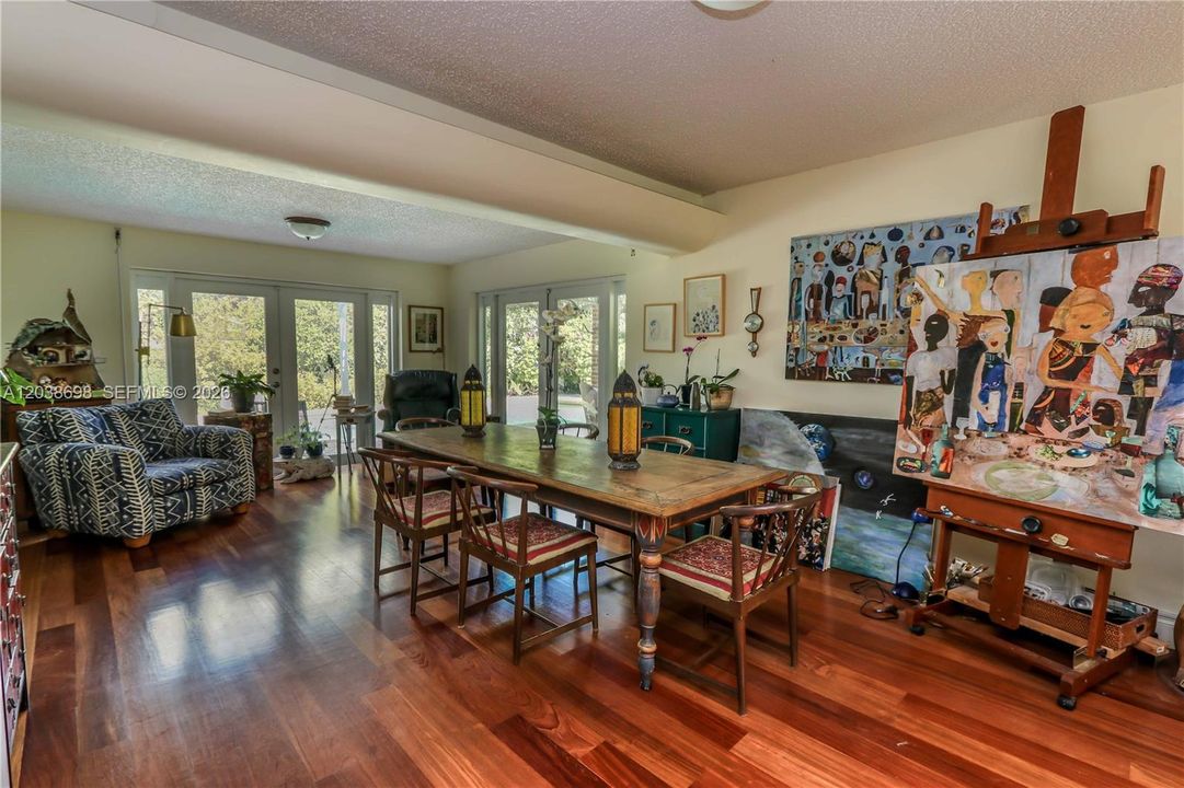 For Sale: $1,149,000 (3 beds, 2 baths, 1908 Square Feet)