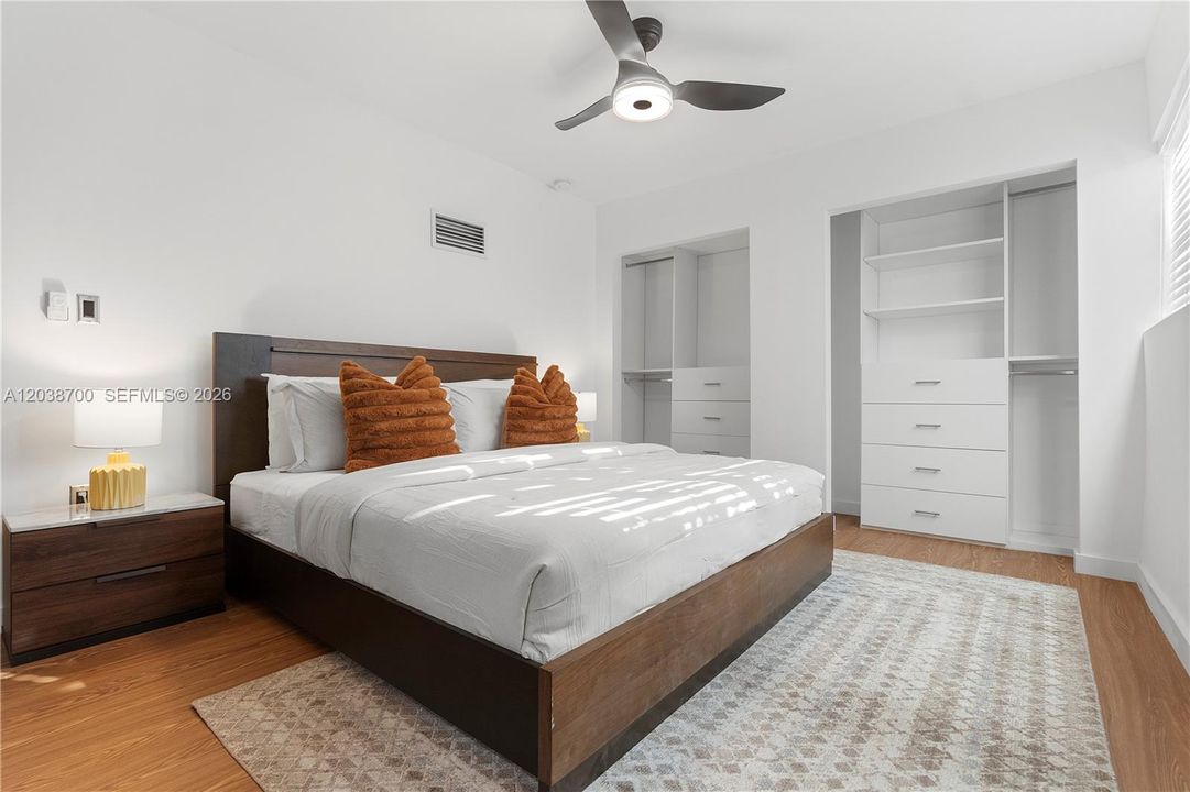 В аренду: $3,300 (3 спален, 2 ванн, 1130 Квадратных фут)
