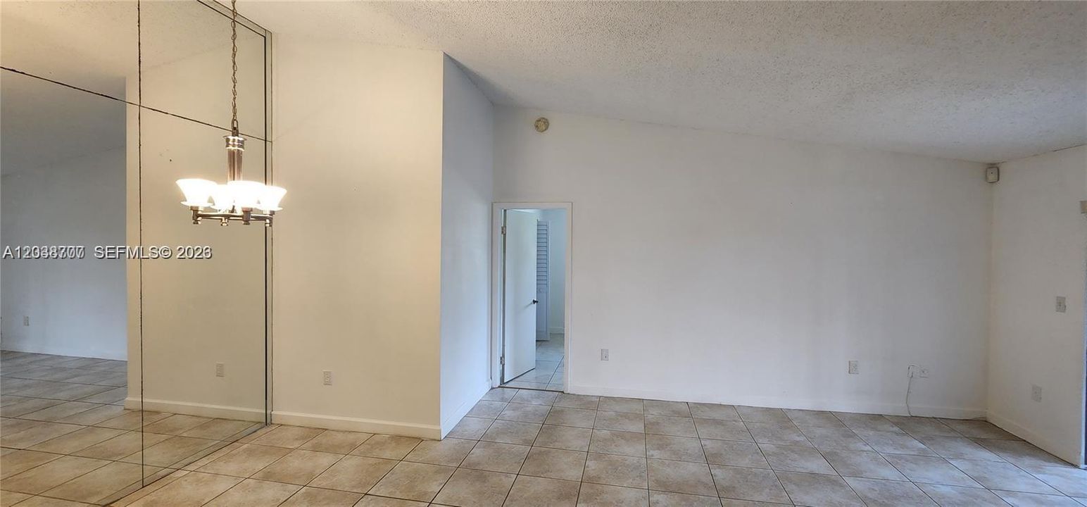В аренду: $2,250 (2 спален, 2 ванн, 907 Квадратных фут)
