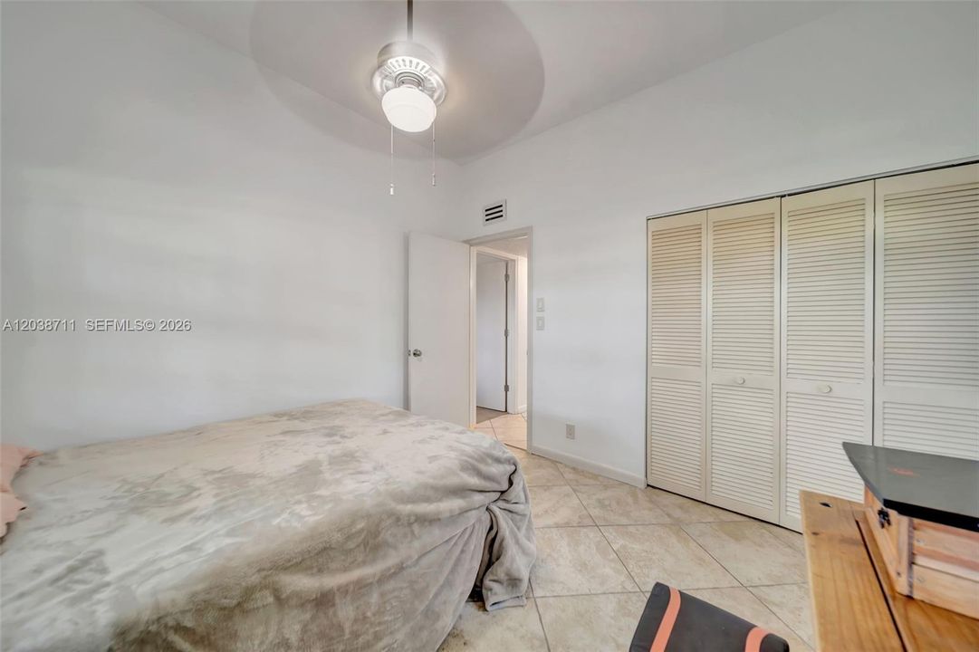 For Sale: $219,990 (2 beds, 2 baths, 1011 Square Feet)