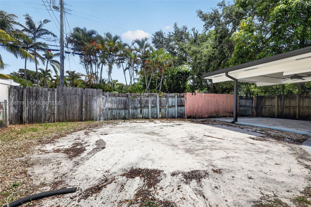En Venta: $634,900 (4 camas, 3 baños, 2042 Pies cuadrados)