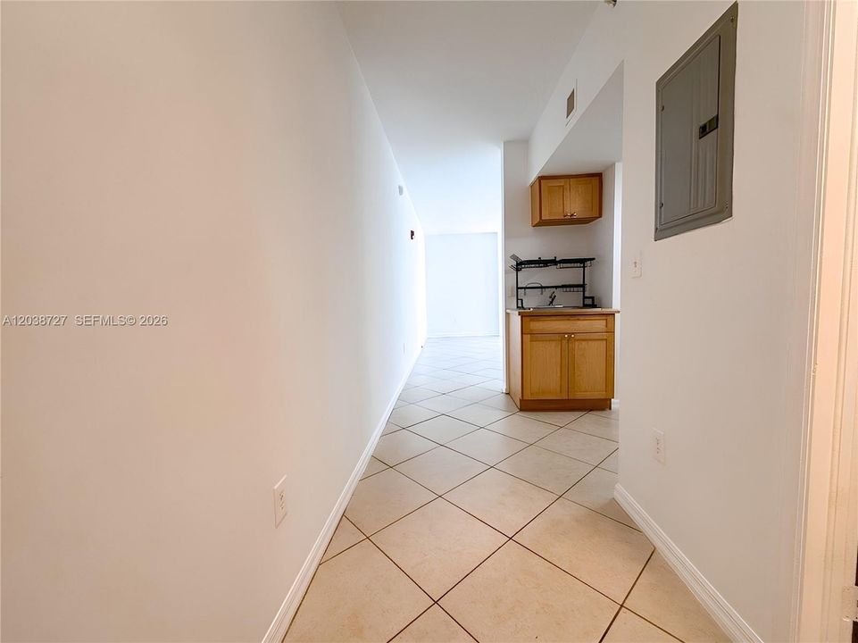 En Venta: $307,000 (0 camas, 1 baños, 482 Pies cuadrados)