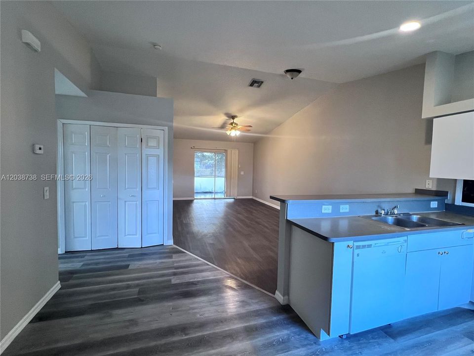 For Rent: $1,600 (2 beds, 2 baths, 0 Square Feet)