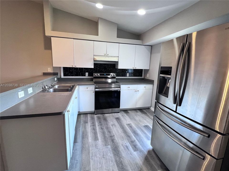 For Rent: $1,600 (2 beds, 2 baths, 0 Square Feet)