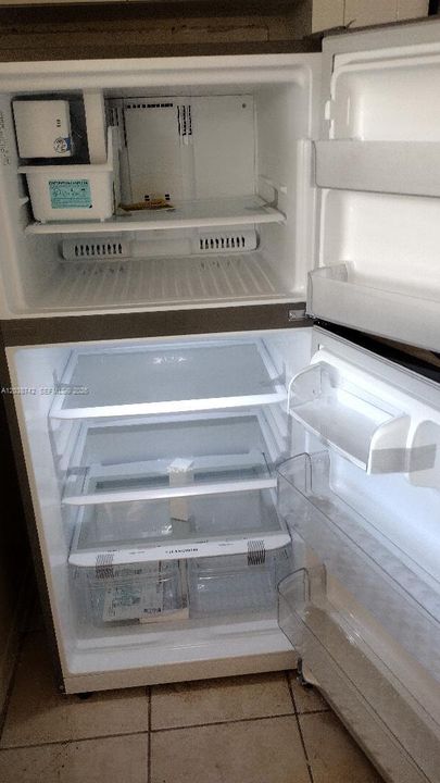 В аренду: $2,350 (2 спален, 2 ванн, 1296 Квадратных фут)