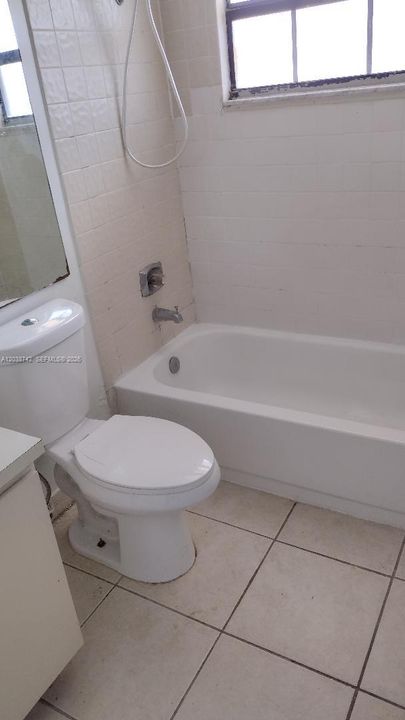 В аренду: $2,350 (2 спален, 2 ванн, 1296 Квадратных фут)