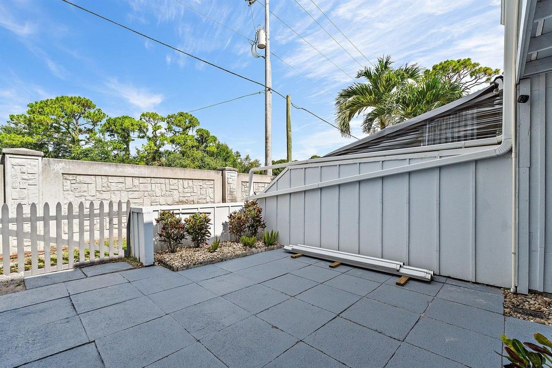 6343 Riverwalk #3