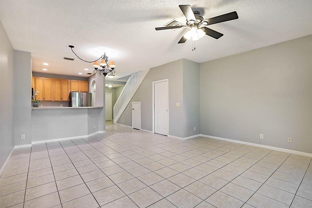 4827 Palmbrooke Circle -9