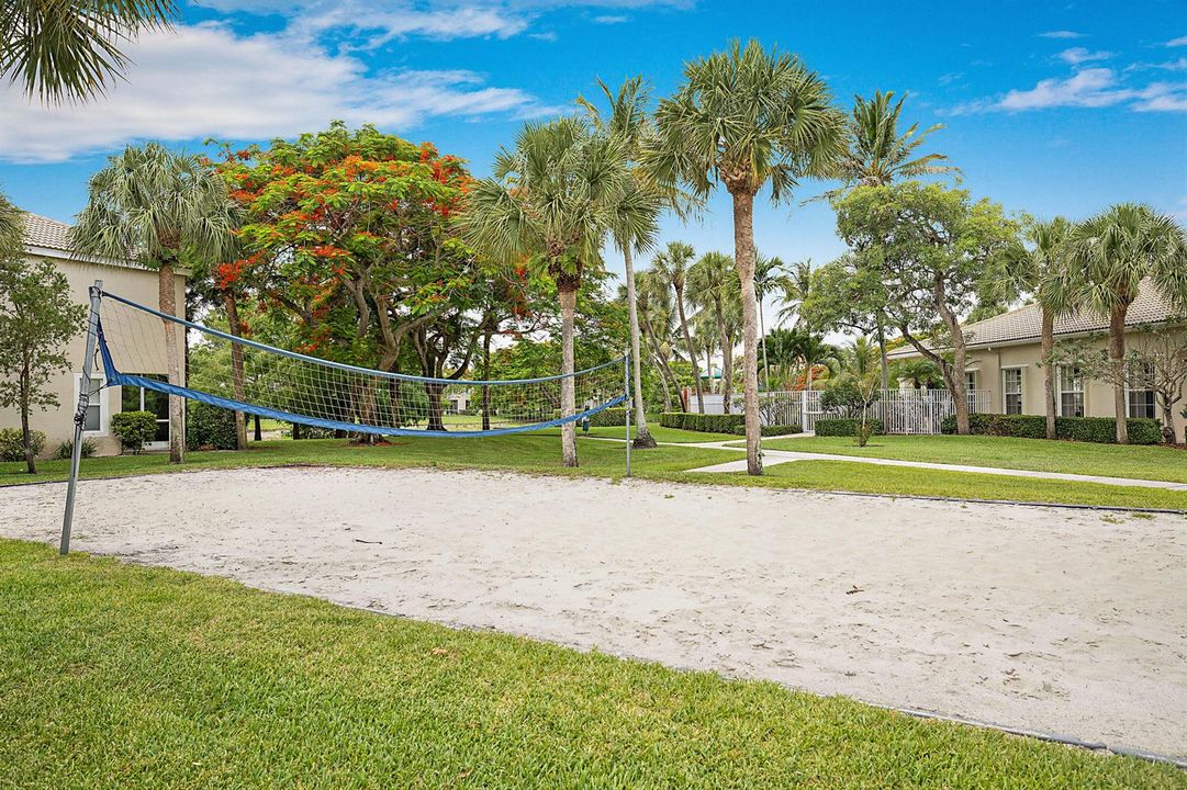 4827 Palmbrooke Circle -37