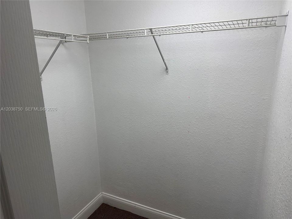 В аренду: $1,800 (2 спален, 2 ванн, 1252 Квадратных фут)