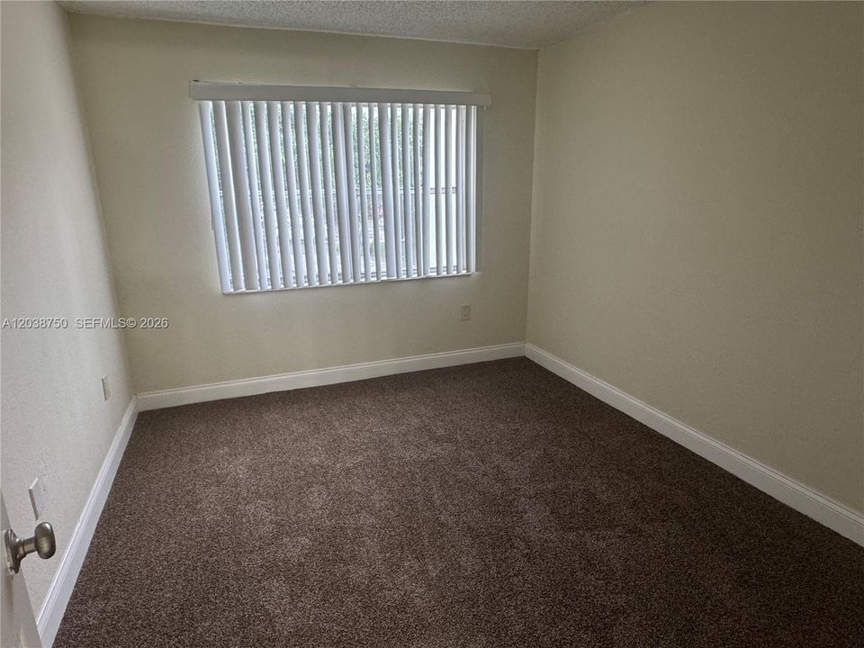 В аренду: $1,800 (2 спален, 2 ванн, 1252 Квадратных фут)