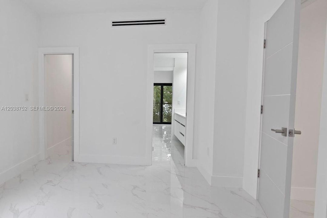 En Renta: $9,000 (3 camas, 2 baños, 1535 Pies cuadrados)