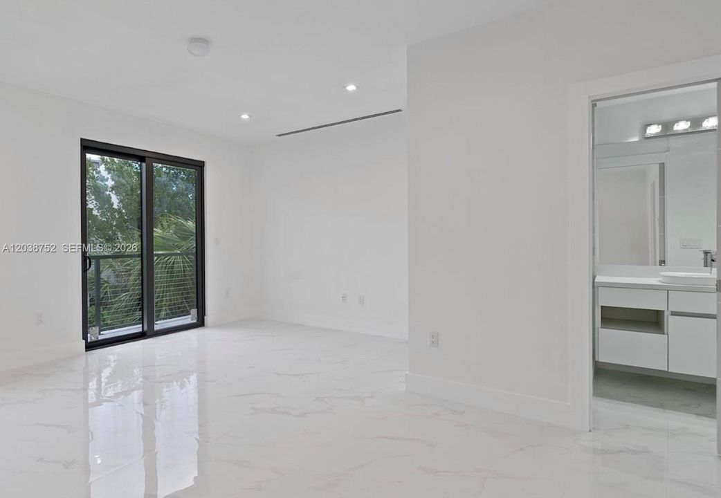 En Renta: $9,000 (3 camas, 2 baños, 1535 Pies cuadrados)
