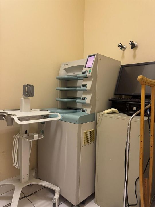 X-Ray cabin