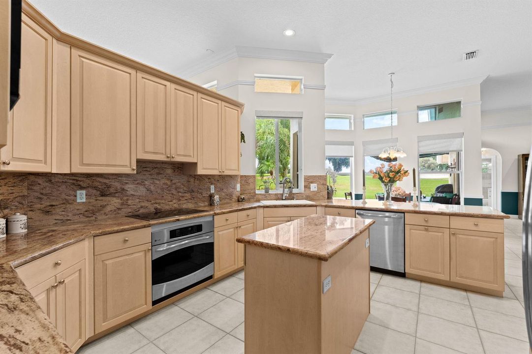 17-web-or-mls-A7408859