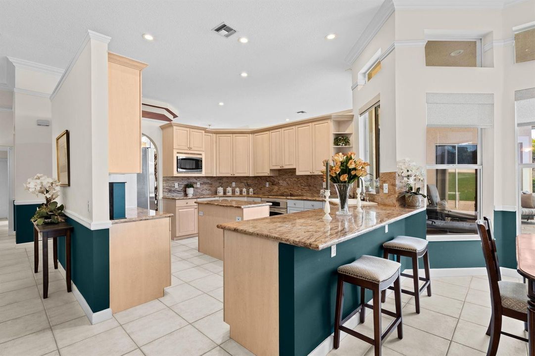 25-web-or-mls-A7408883