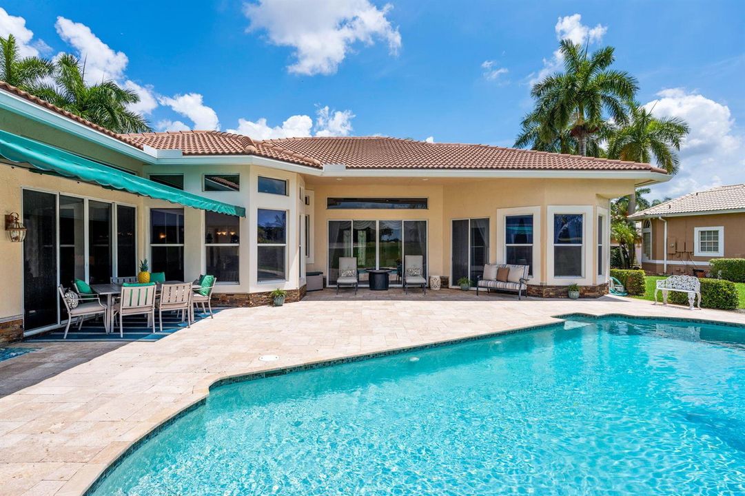 52-web-or-mls-A7408770