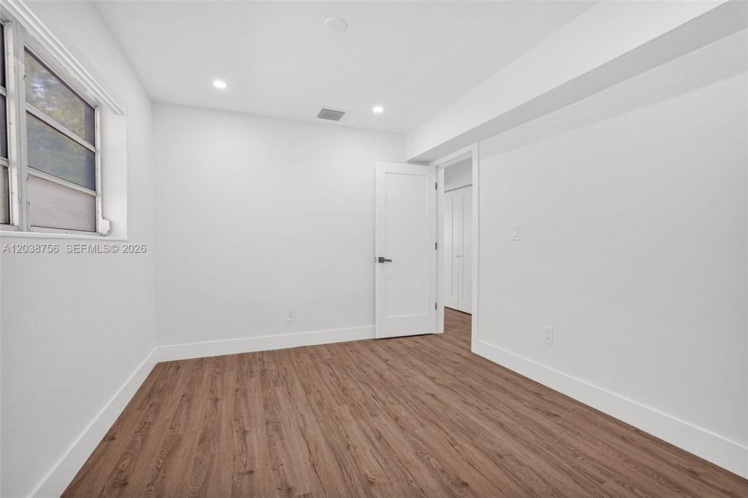 En Renta: $5,500 (4 camas, 3 baños, 1749 Pies cuadrados)