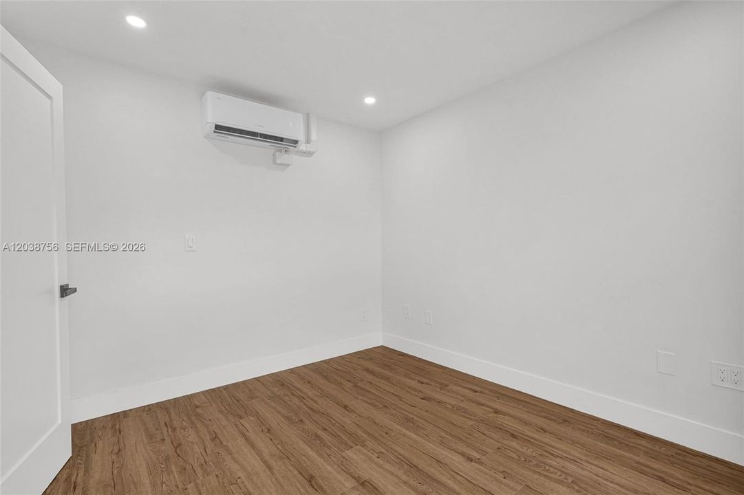 En Renta: $5,500 (4 camas, 3 baños, 1749 Pies cuadrados)