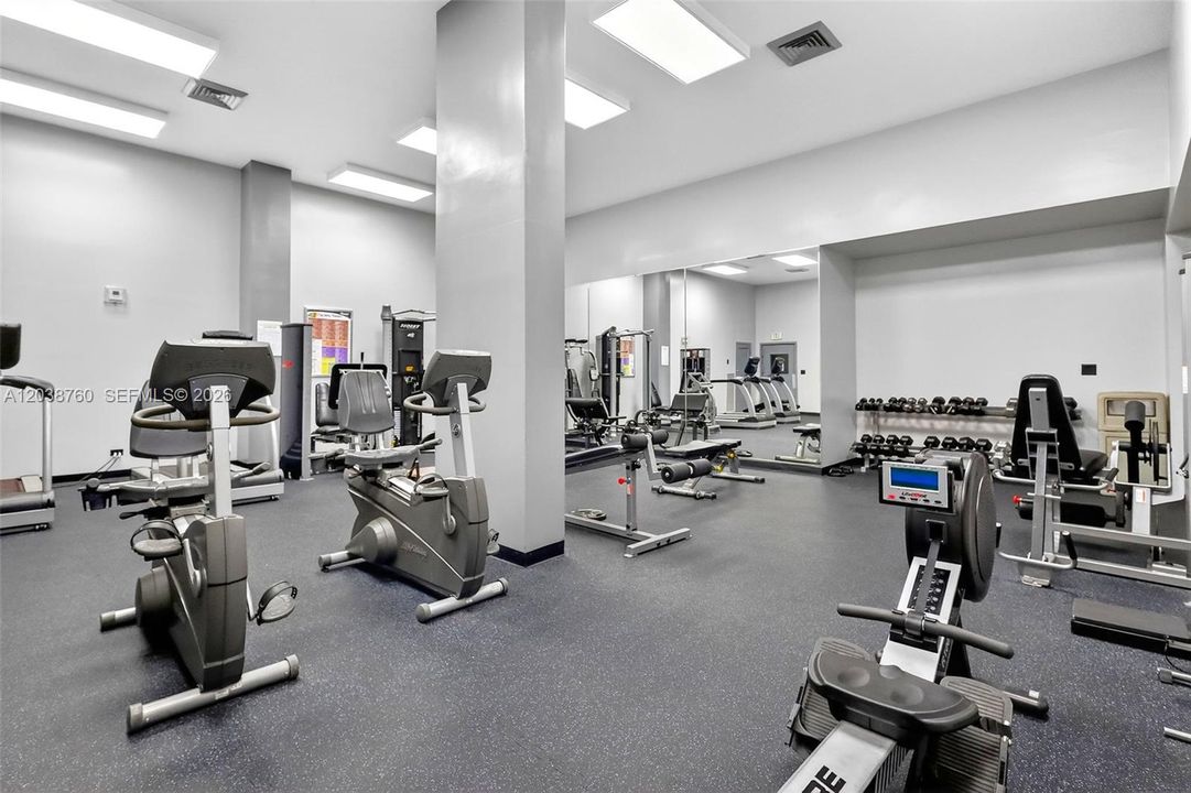 For Sale: $345,000 (1 beds, 1 baths, 1104 Square Feet)