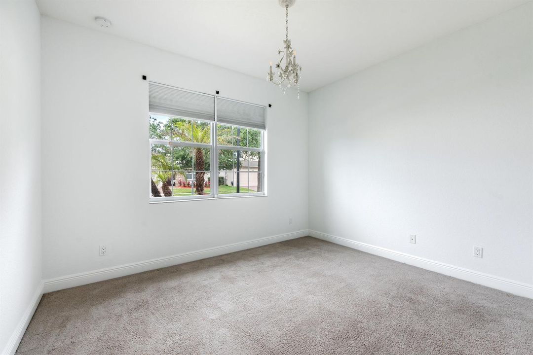 1367NWLeonardoCirPortStLucie-6