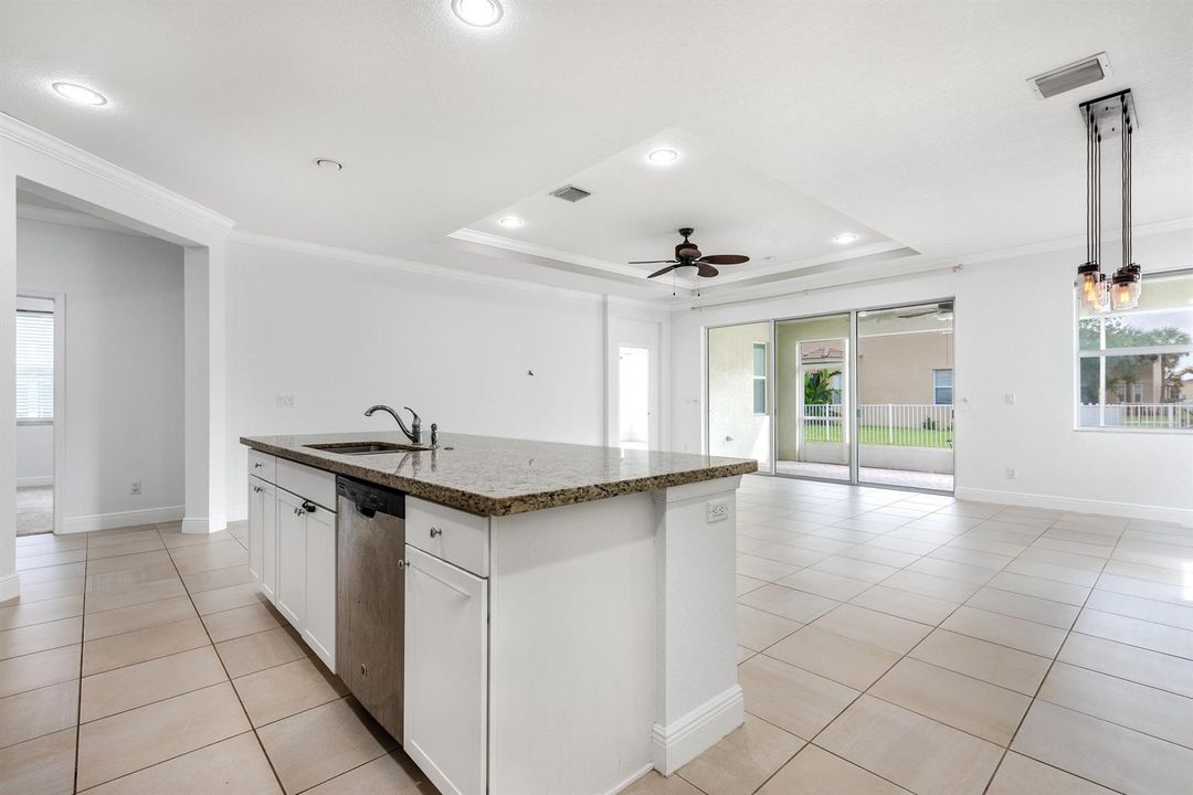 1367NWLeonardoCirPortStLucie-20